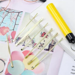 WAHAISON 7 Pcs Cure Oreille, Nettoyage Oreille En Acier INOX Set Nettoyant Oreille Réutilisable Avec Tube De Rangement Cérumen Curette Pour Cire D'oreille Remover Enfants Adultes (Jaune) -Protection auditive et tête Soldes 2022 66977672 5